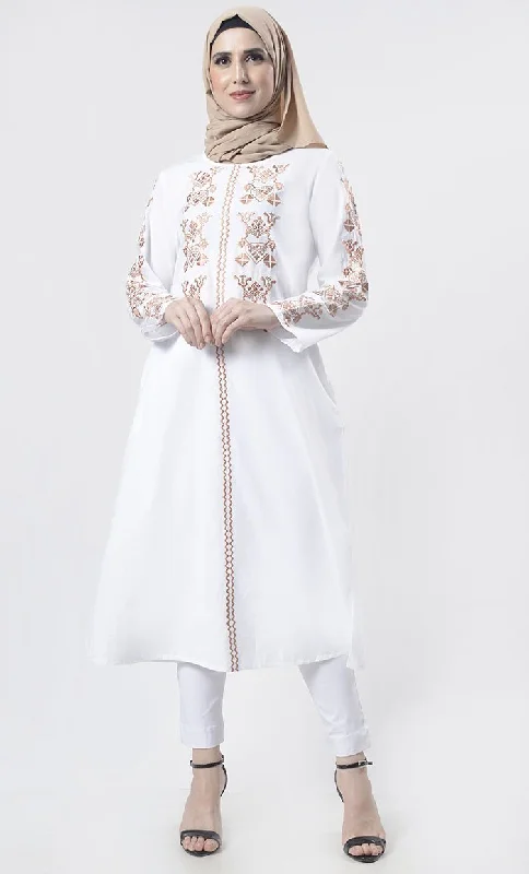 White Astonishing Geometric Embroidered Tunic